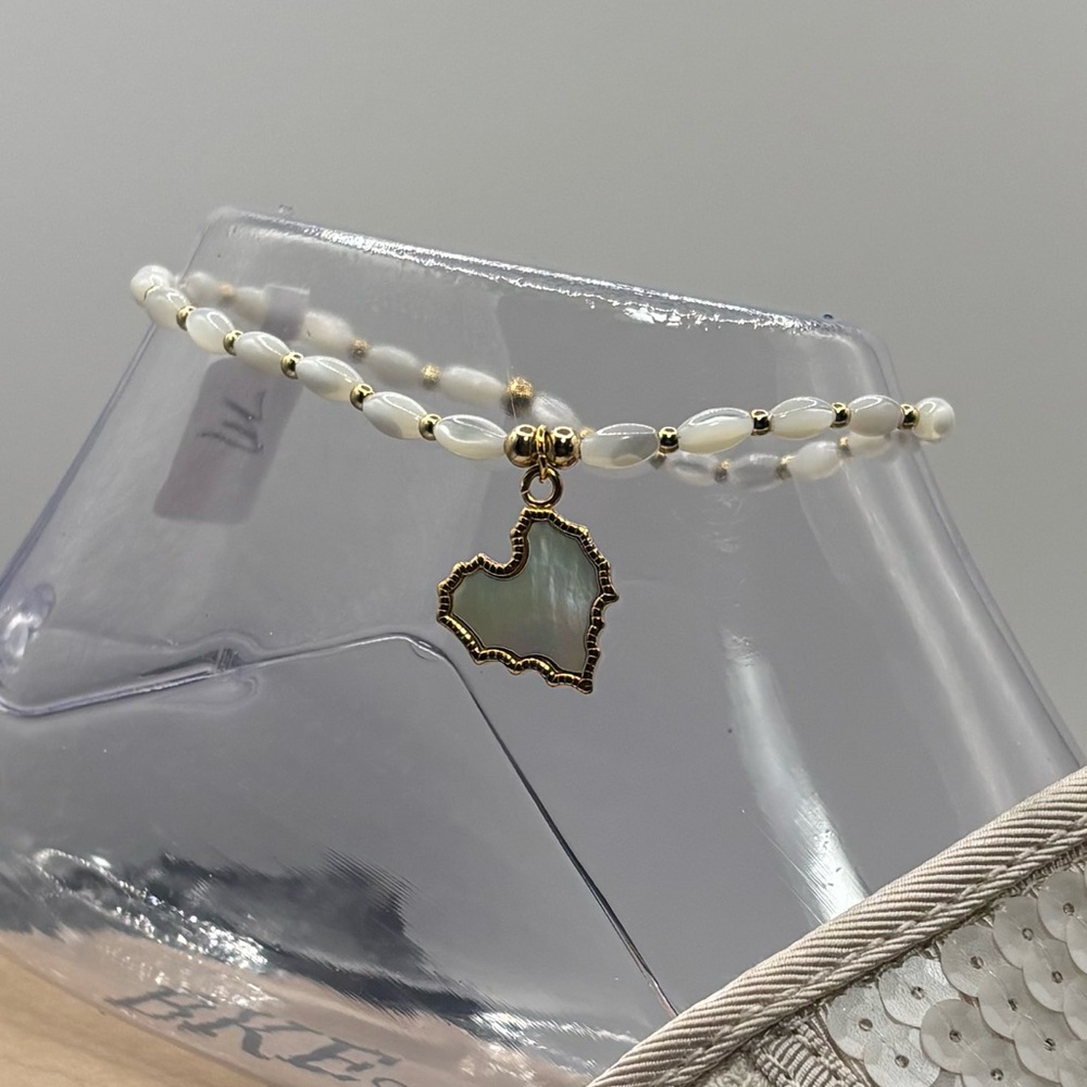 *ANKLET* Gold Mother of Pearl and White Shell Stretchy Anklet - Picture 4 of 6